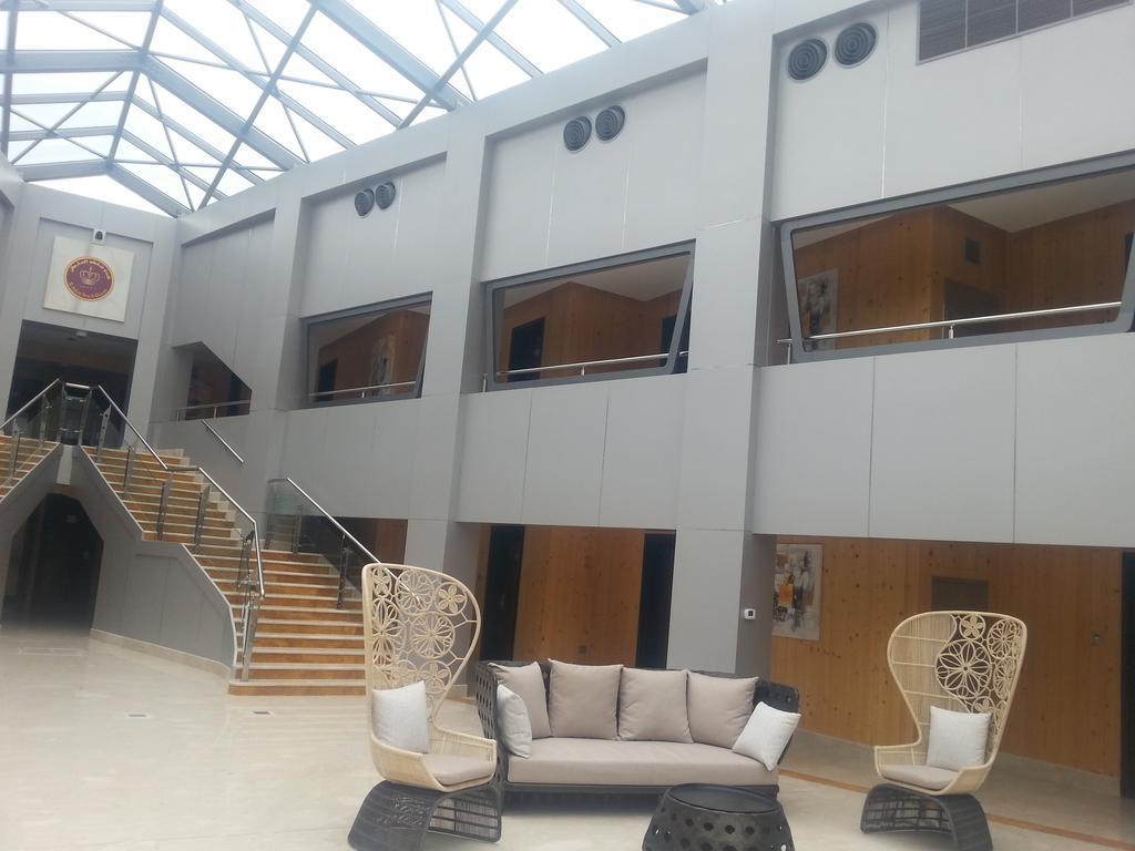 Tio Sea Resort Al Khor Exteriör bild Interior of the hotel
