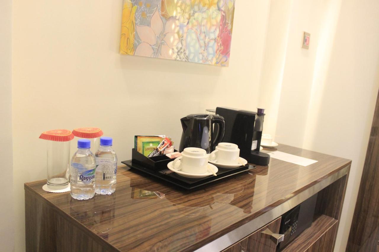 Tio Sea Resort Al Khor Exteriör bild A coffee and tea tray in a hotel room